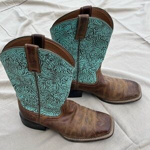 Ariat turquoise western boots ladies size 7.5